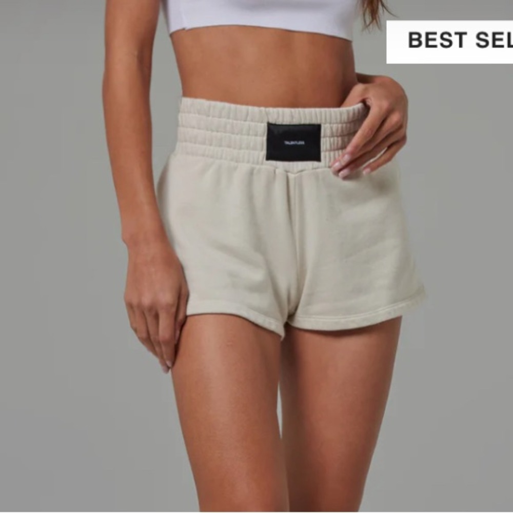 Talentless Bone Shorts
Size XS
Perfect Condition, never worn